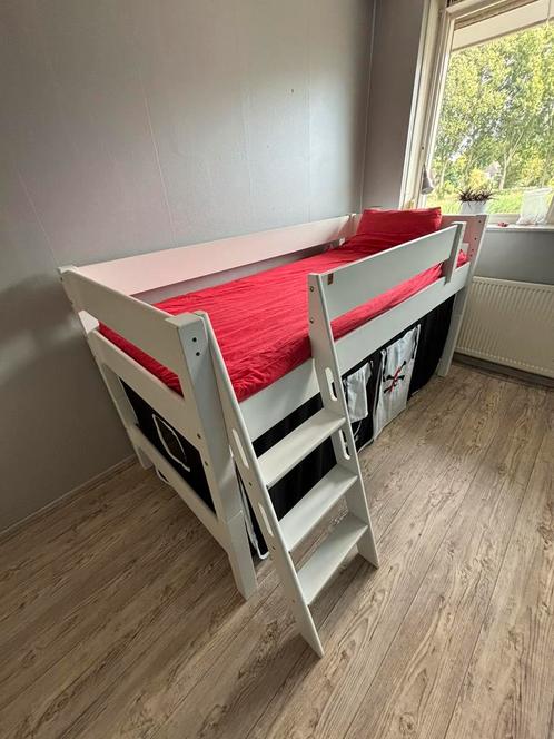 Half-hoogslaper merk Relita met piratenthema, Kinderen en Baby's, Kinderkamer | Stapelbedden en Hoogslapers, Gebruikt, Halfhoogslaper