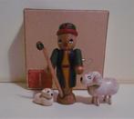 Oud houten herdertje met een lammetje en schaapje schaapjes., Verzenden, Poppenhuis