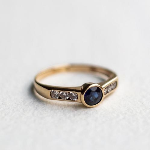 Vintage 9K gouden cluster ring met saffier & CZ - 17, Sieraden, Tassen en Uiterlijk, Ringen, Zo goed als nieuw, Dame, 17 tot 18