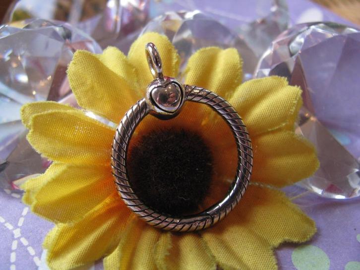 Pandora O hanger * kleine maat = 398296 * voor bedels *, Sieraden, Tassen en Uiterlijk, Bedels, Zo goed als nieuw, Pandora, Zilver