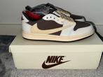 Nike Travis Scott Air Jordan 1 Mocha, Ophalen of Verzenden, Zo goed als nieuw, Bruin, Sneakers of Gympen
