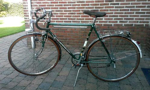 Tourfiets in nieuwstaat (Bijna 50 jaar oud), Fietsen en Brommers, Fietsen | Heren | Herenfietsen, Zo goed als nieuw, Batavus, Versnellingen