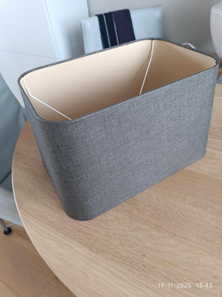 Taupe linnen lampenkap - groot formaat, Huis en Inrichting, Lampen | Lampenkappen, Zo goed als nieuw, 25 tot 50 cm, Rechthoekig
