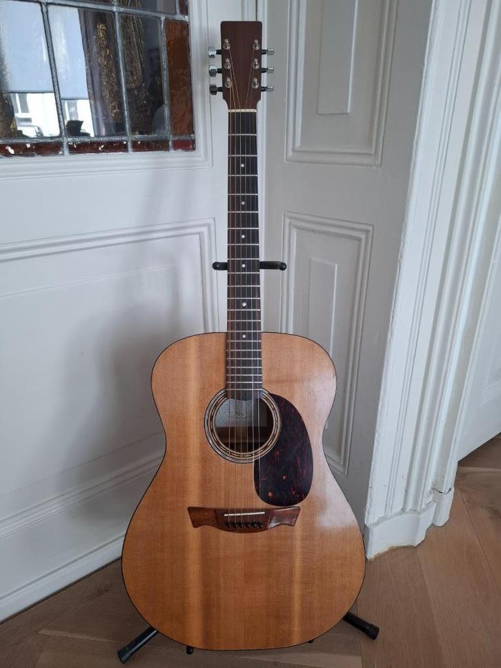 Handgebouwde gitaar Arie van Spronssen 1996, Muziek en Instrumenten, Snaarinstrumenten | Gitaren | Akoestisch, Gebruikt, Western- of Steelstringgitaar