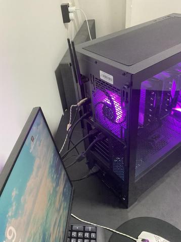 Gaming pc specs staan in beschrijving beschikbaar voor biedingen