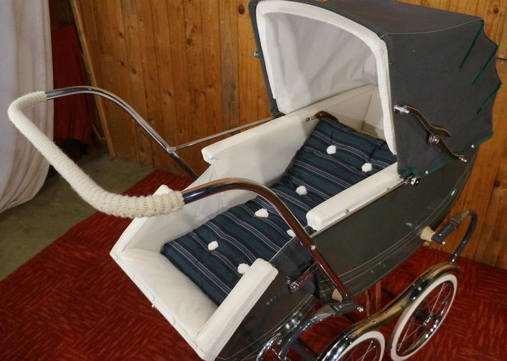 Oldtimer Design Flower power kinderwandelwagen Retro vintage, Kinderen en Baby's, Kinderwagens en Combinaties, Gebruikt, Combiwagen