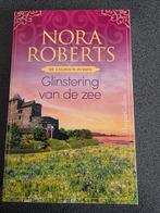Nora Roberts - Glinstering van de zee, Ophalen of Verzenden, Zo goed als nieuw, Nederland, Nora Roberts