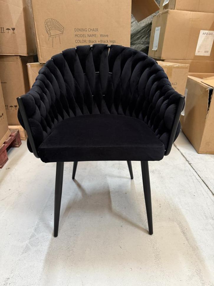 Wave Eetkamerstoel - Zwart Velvet  - laaste 2 stoel : €200, Huis en Inrichting, Stoelen, Nieuw, Twee, Stof, Zwart, Ophalen