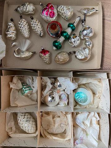Doos antieke oude kerstballen vormen kerst vintage beschikbaar voor biedingen