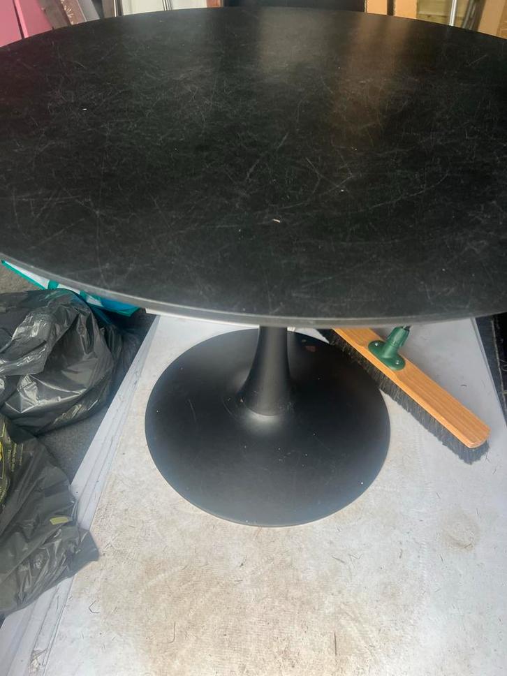 Ronde tafel op poot, Huis en Inrichting, Tafels | Salontafels, Gebruikt, Minder dan 50 cm, 100 tot 150 cm, Rond, Ophalen of Verzenden