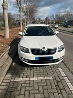 TAXI KLAAR Skoda Octavia 1.6 TDI 77KW Combi Dsg-7 2014 Wit, Auto's, 4 cilinders, Overige bekleding, Wit, Origineel Nederlands