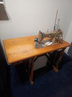 PFAFF Trapnaaimachine 138 6U met Tafel, Ophalen