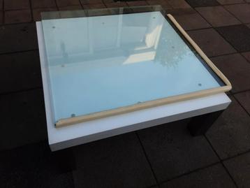 Salontafel beschikbaar voor biedingen
