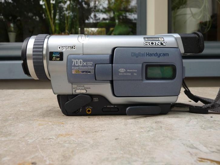 Sony Video8 Hi8 Digital8 ZELF DIGITALISEREN of overzetten ?, Audio, Tv en Foto, Videocamera's Digitaal, Zo goed als nieuw, Camera