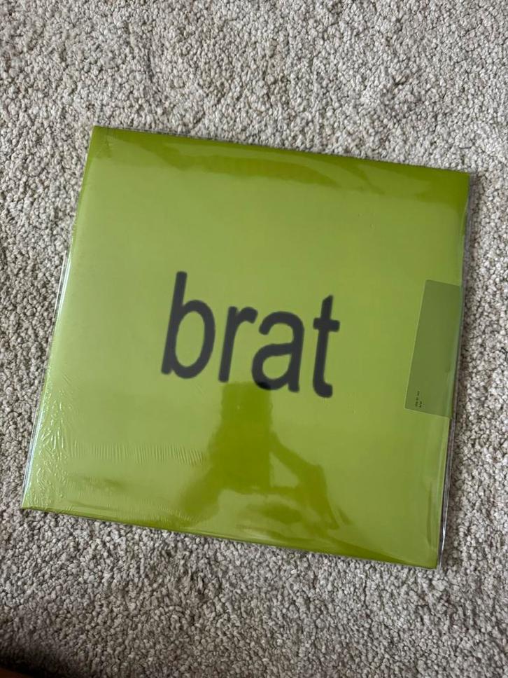 Charli XCX - Brat (Pink Splatter Vinyl), Cd's en Dvd's, Vinyl | Pop, Nieuw in verpakking, 2000 tot heden, 12 inch, Ophalen of Verzenden