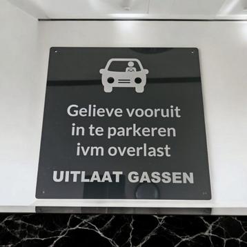 ZWART ACRYL AANDUIDINGSBORD 30X30CM GEGRAVEERD IN DIV. MATEN beschikbaar voor biedingen