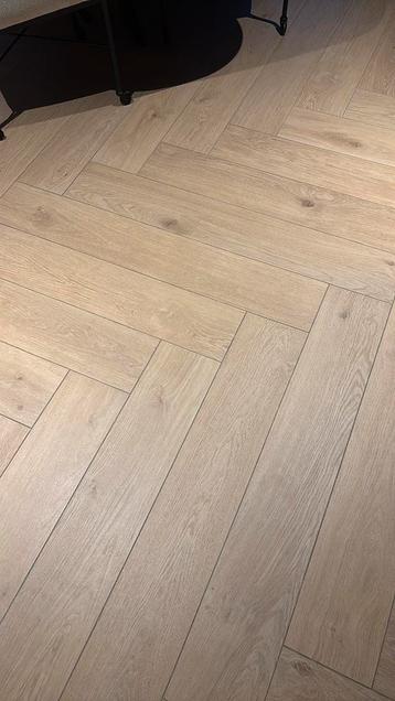 Prachtig keramisch parket beschikbaar voor biedingen