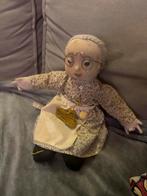 Vintage Oma Pop met Brilletje en Breiwerkje, Ophalen of Verzenden