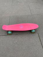 Penny board skateboard lichtgevende wielen 55 cm roze, Skateboard, Gebruikt, Ophalen of Verzenden