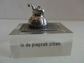 Miniatuur zilver S2 piep zak zilveren miniaturen gezegde beschikbaar voor biedingen