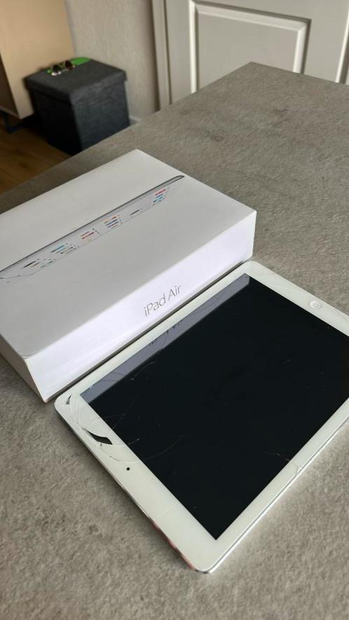 Apple iPad Air, Computers en Software, Apple iPads, Gebruikt, Overige modellen, 10 inch, 32 GB, Zilver, Ophalen of Verzenden