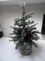 Kerstboompje met stenen pot, 65 cm hoog, Ophalen, Zo goed als nieuw