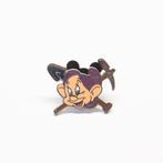 disney Pin The Seven Dwarfs - Dopey hidden mickey, Ophalen of Verzenden, Sneeuwwitje of Doornroosje, Zo goed als nieuw, Beeldje of Figuurtje