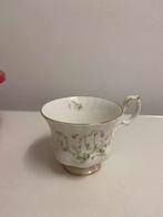 Royal Albert koffie kopje Nordic Flower zonder schotel, Antiek en Kunst, Antiek | Servies los, Ophalen of Verzenden
