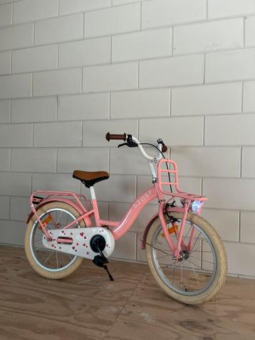 Sjoef 18 Inch meisjesfiets beschikbaar voor biedingen