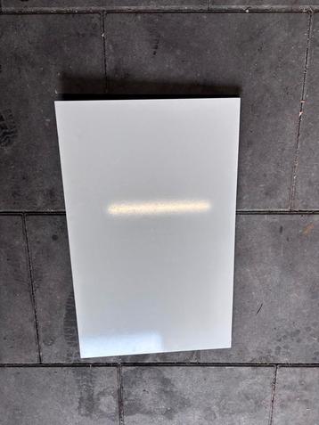 Wandtafel inklapbaar beschikbaar voor biedingen