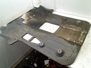 MOTORBESCHERMPLAAT Fiat 500 (312) (52007729) beschikbaar voor biedingen