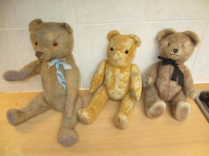 3 mooie antieke beren met oude kapok of stro vulling, Verzamelen, Beren en Cherished Teddies, Gebruikt, Stoffen beer, Overige merken