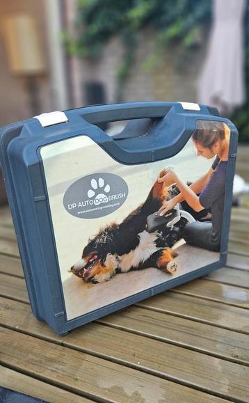 DP Auto Dog Brush automatische hondenborstel beschikbaar voor biedingen