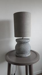 Brynxz tafel lamp met Brynxz lampenkap, Huis en Inrichting, Lampen | Tafellampen, Zo goed als nieuw, Ophalen