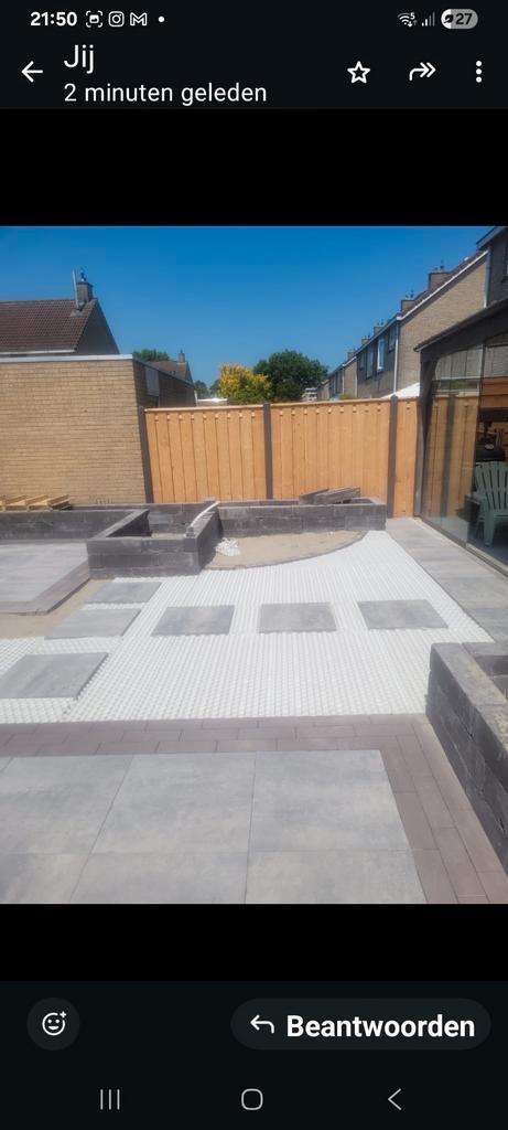 Stratenmaker gespecialiseerd in particuliere bestrating, Tuin en Terras, Tegels en Klinkers, Zo goed als nieuw, Klinkers, Beton