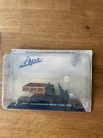 Vespa Ape met laadbak nieuw in ongeopende verpakking 1:32, Ophalen, Nieuw, Tractor of Landbouw, Overige merken