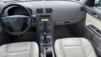 Volvo V50 2.4 Momentum AUTOMAAT / LEER / YOUNGTIMER, Auto's, Volvo, Gebruikt, 2435 cc, V50, 5 cilinders