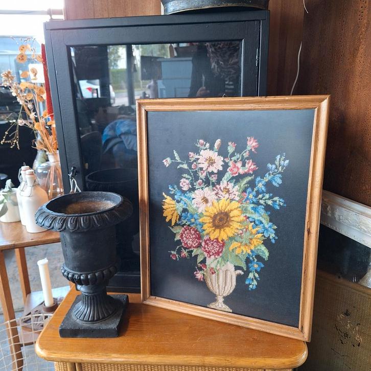 Vintage Geborduurd Veldboeket - 45x57cm, Antiek en Kunst, Kunst | Etsen en Gravures, Ophalen of Verzenden