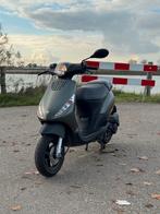 Piaggio zip 4t 2018, Fietsen en Brommers, Scooters | Piaggio, Ophalen, Zip, Zo goed als nieuw, Benzine