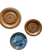 Twee houten borden voor aan de muur, Ophalen of Verzenden, Zo goed als nieuw, Bord