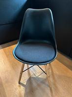 Eettafelstoel: zwarte kuipstoel met zachte zitting, Huis en Inrichting, Stoelen, Ophalen