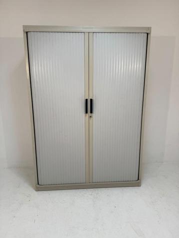 Partij Roldeurkast,  gebruikt, 170x120x43cm €175,- beschikbaar voor biedingen