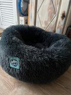 Fluffy donut mand voor kat of kleine hond, Dieren en Toebehoren, Kattenmanden, Ophalen, Zo goed als nieuw, Pluche