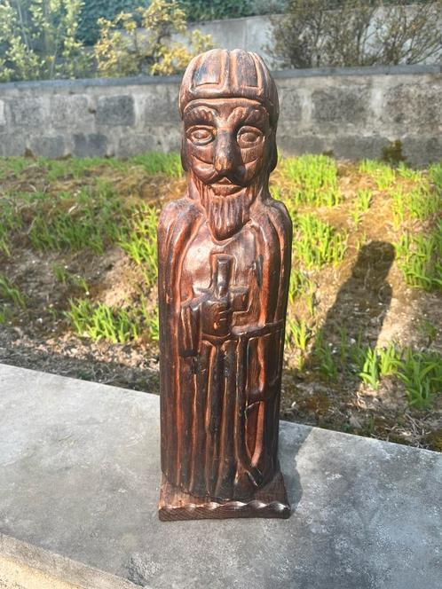 Vintage houten handgesneden beeld van een tempelier, Antiek en Kunst, Kunst | Beelden en Houtsnijwerken, Ophalen of Verzenden