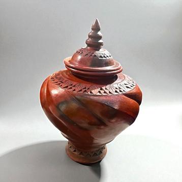 Marokkaanse Terracotta Urn - Handgemaakt faux wood beschikbaar voor biedingen