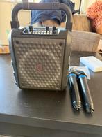 GLOEDNIEUWE Karaoke machine, 2 microfoons, complete set, Ophalen of Verzenden, Zo goed als nieuw, Minder dan 50 watt
