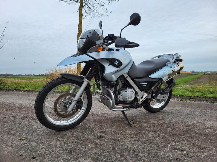 Tk BMW F650GS 2005 verlaagd af fabriek in zeer nette staat, Motoren, Motoren | BMW, Particulier, Toermotor, meer dan 35 kW, 1 cilinder