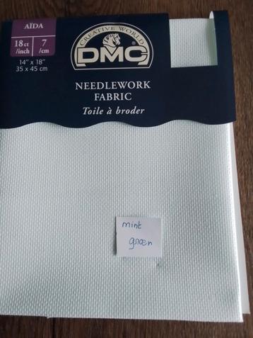 Aida mint groen 35 x 45 cm beschikbaar voor biedingen