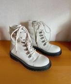 Witte Chelsea boots - Maat 39, Wit, Lage of Enkellaarzen, Ophalen of Verzenden, Zo goed als nieuw