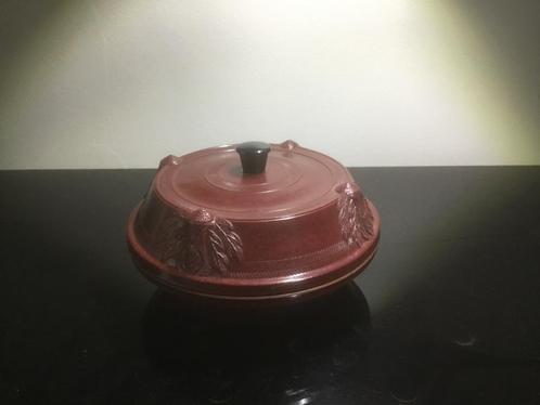 Bonbonière in bakeliet, Antiek en Kunst, Curiosa en Brocante, Verzenden